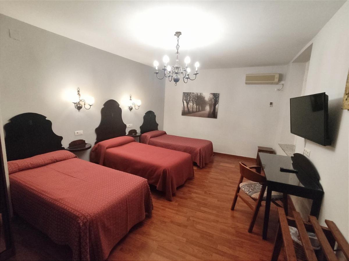 Hotel Iberia Plaza Mayor Caces Dış mekan fotoğraf